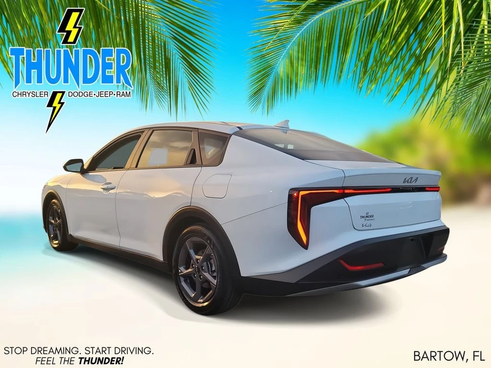 2025 Kia K4 - Image 3 of 12