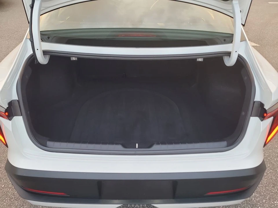 2025 Kia K4 - Image 7 of 12