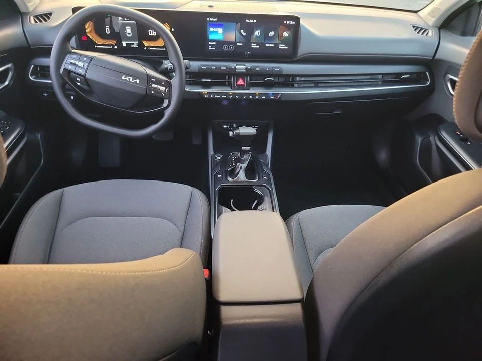 2025 Kia K4 - Image 11 of 12
