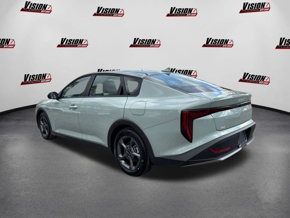 2025 Kia K4 - Image 7 of 12