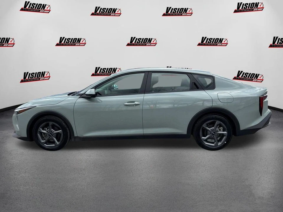 2025 Kia K4 - Image 8 of 12