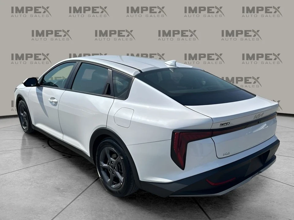 2025 Kia K4 - Image 3 of 21