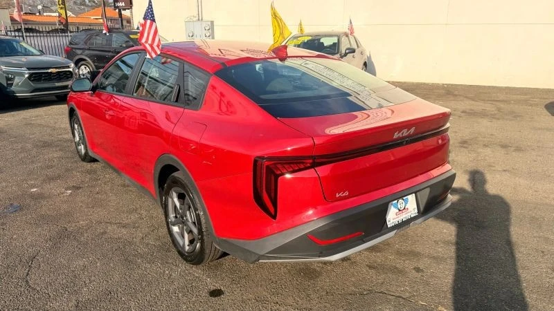 2025 Kia K4 - Image 5 of 12