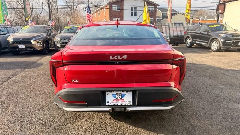 2025 Kia K4 - Image 6 of 12