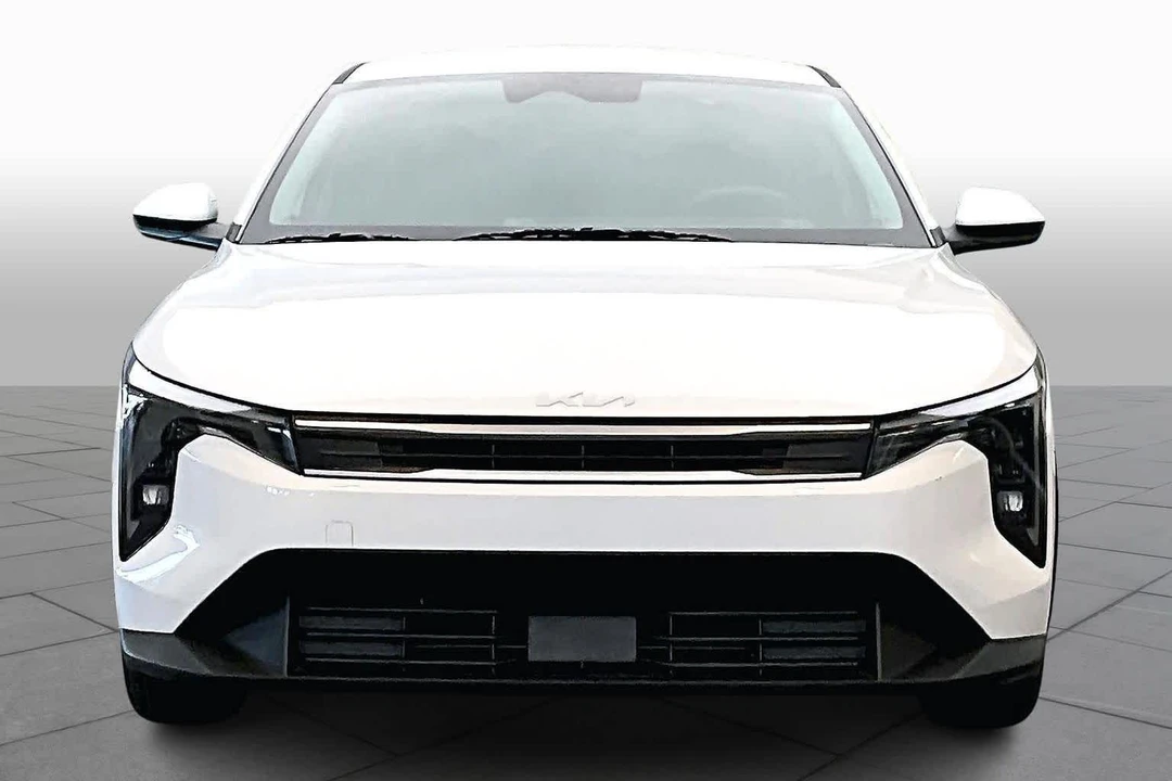 2025 Kia K4 - Image 4 of 12