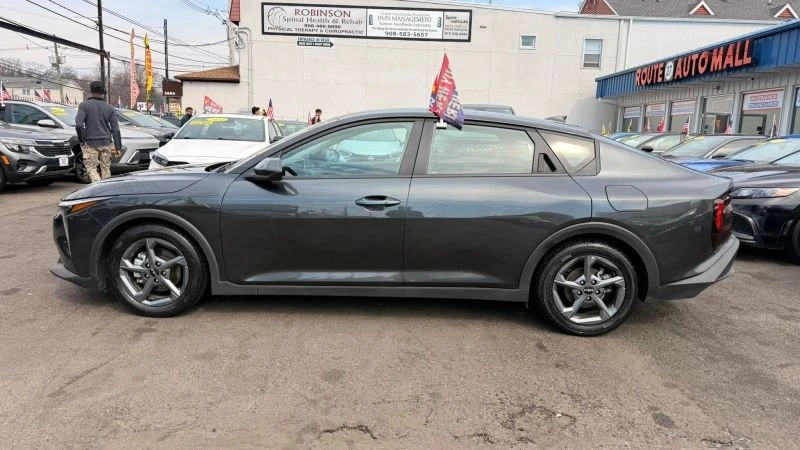 2025 Kia K4 - Image 10 of 12
