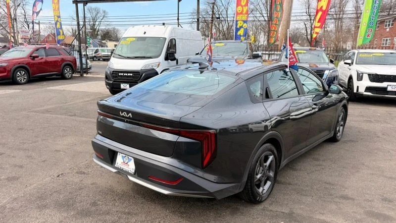 2025 Kia K4 - Image 7 of 12