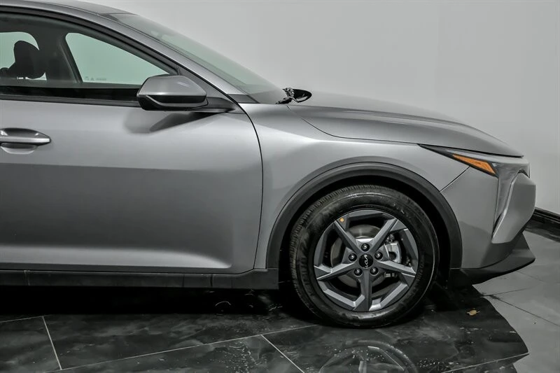 2025 Kia K4 - Image 12 of 21