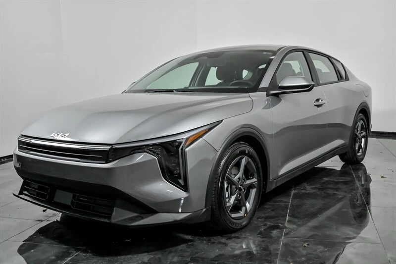 2025 Kia K4 - Image 5 of 21