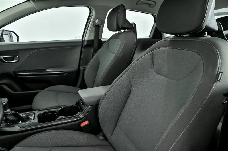 2025 Kia K4 - Image 18 of 21