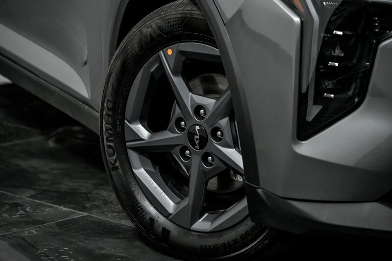 2025 Kia K4 - Image 3 of 21