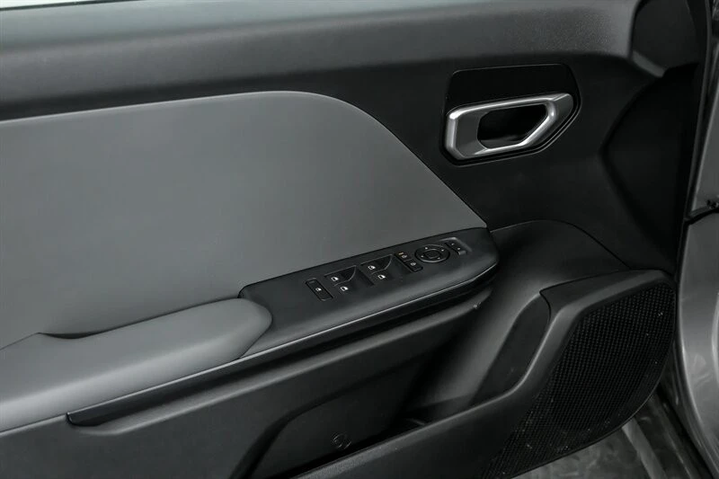 2025 Kia K4 - Image 15 of 21