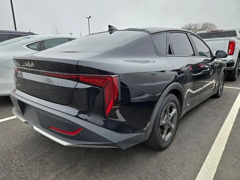 2025 Kia K4 - Image 4 of 4