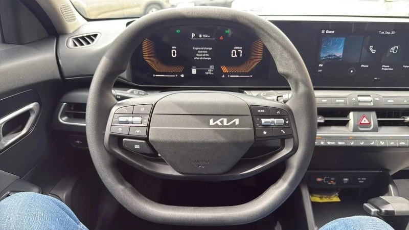 2025 Kia K4 - Image 10 of 12