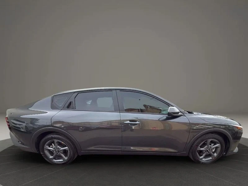 2025 Kia K4 - Image 4 of 12