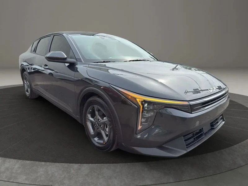 2025 Kia K4 - Image 3 of 12