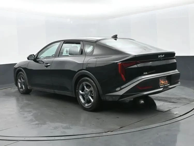 2025 Kia K4 - Image 9 of 12
