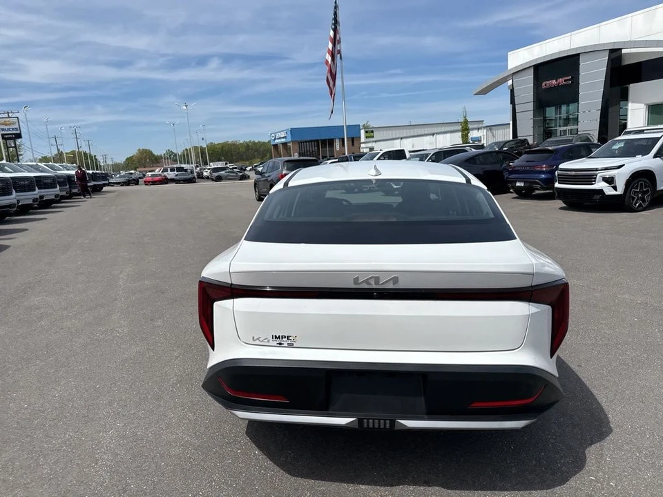 2025 Kia K4 - Image 4 of 21