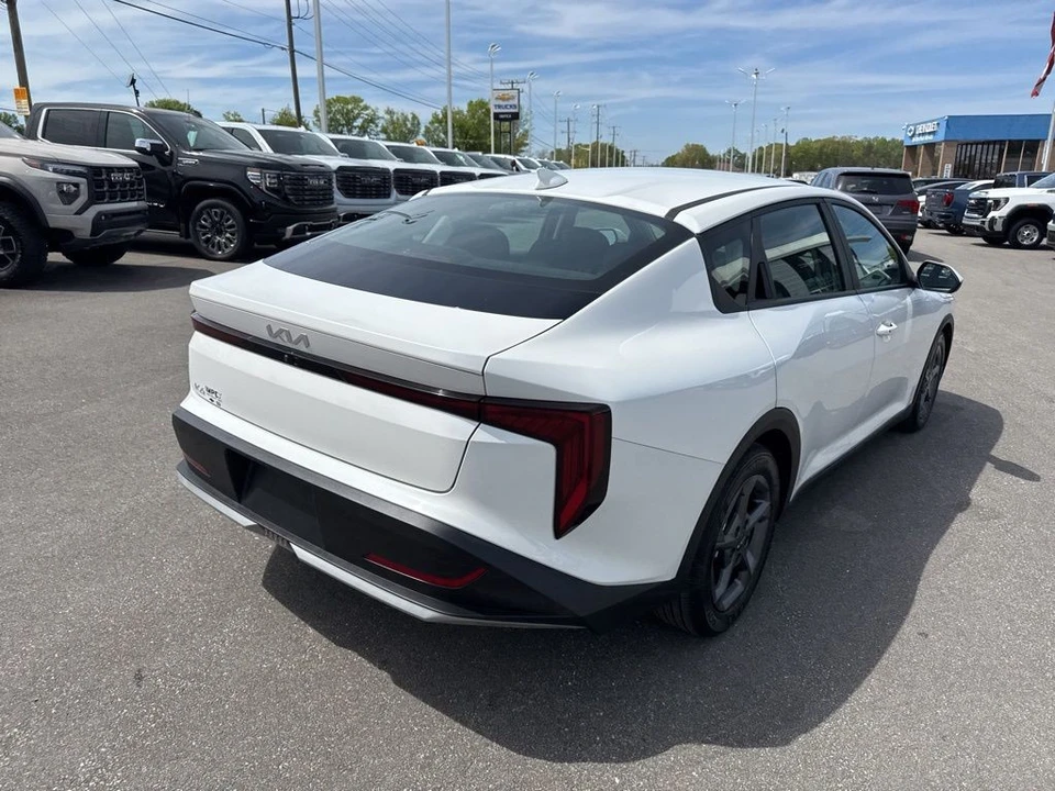 2025 Kia K4 - Image 5 of 21