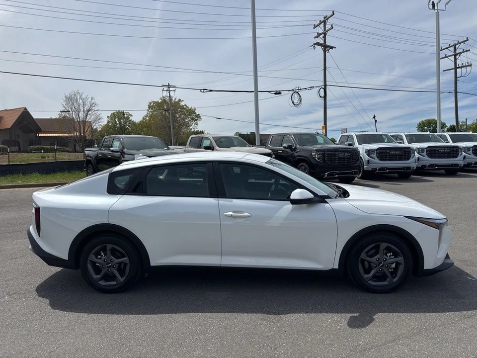 2025 Kia K4 - Image 6 of 21