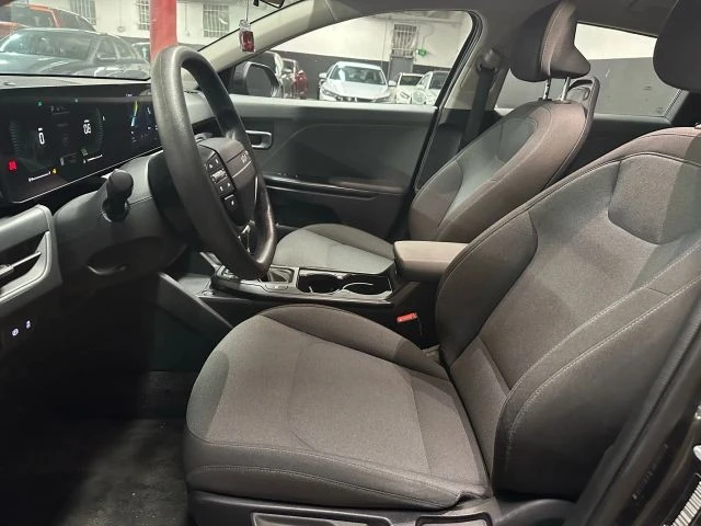 2025 Kia K4 - Image 12 of 15