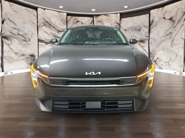 2025 Kia K4 - Image 8 of 15