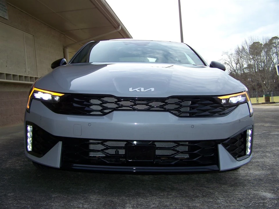 2025 Kia Optima/K5 - Image 16 of 21