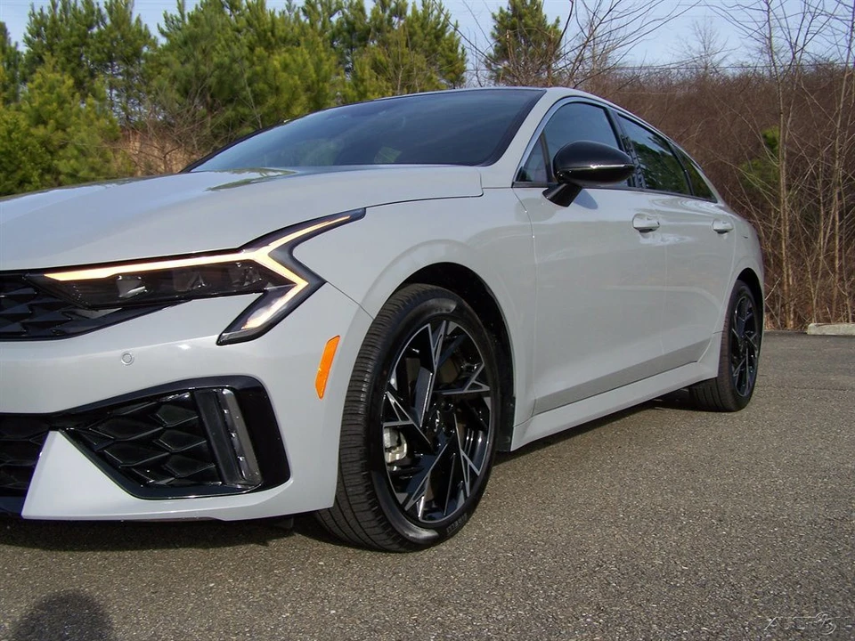 2025 Kia Optima/K5 - Image 18 of 21