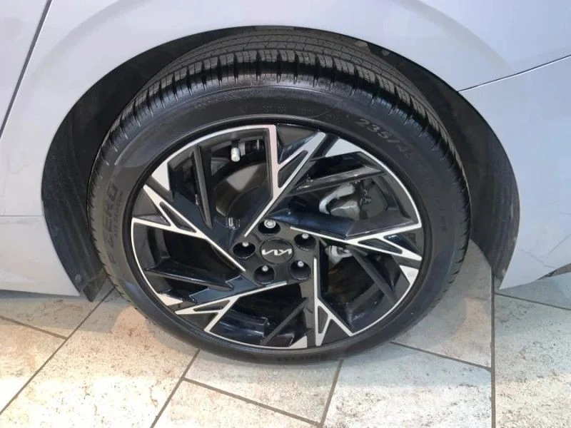 2025 Kia Optima/K5 - Image 11 of 12