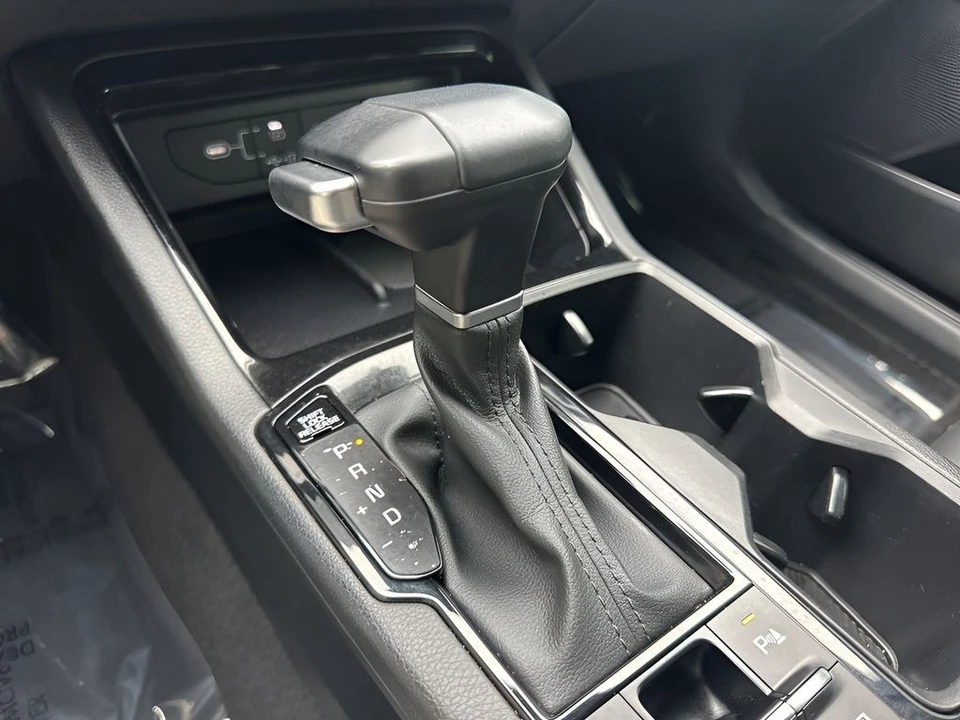 2025 Kia Optima/K5 - Image 16 of 21
