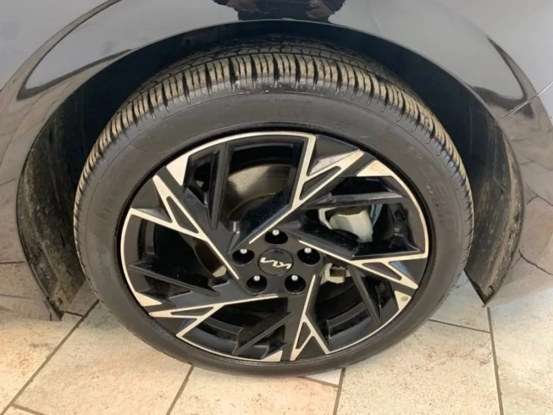 2025 Kia Optima/K5 - Image 9 of 12