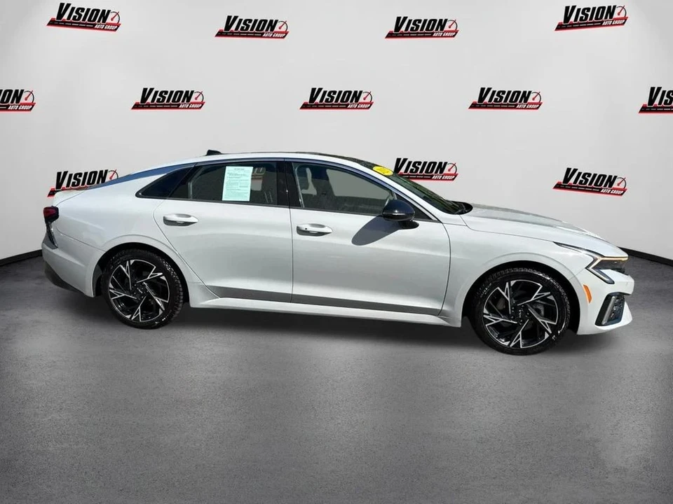 2025 Kia Optima/K5 - Image 4 of 12