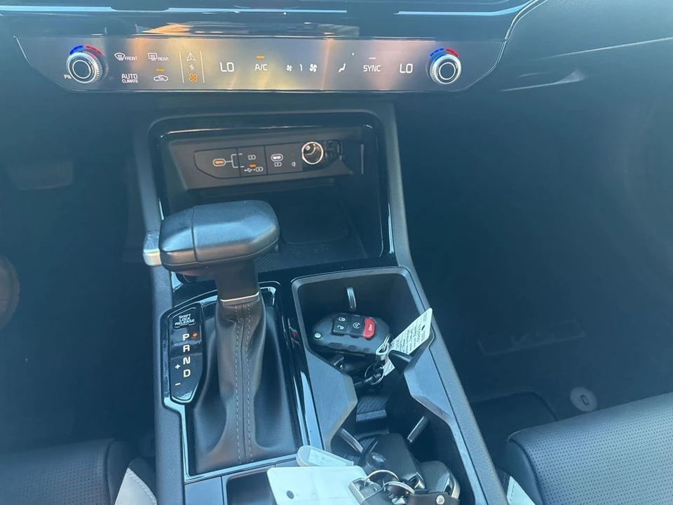 2025 Kia Optima/K5 - Image 15 of 17