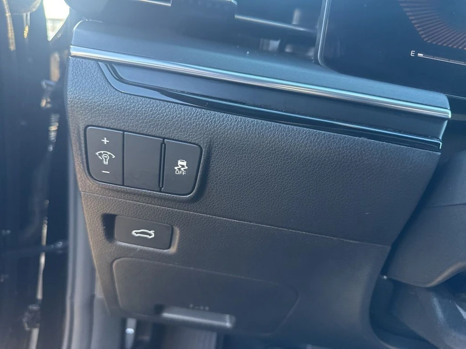 2025 Kia Optima/K5 - Image 11 of 17