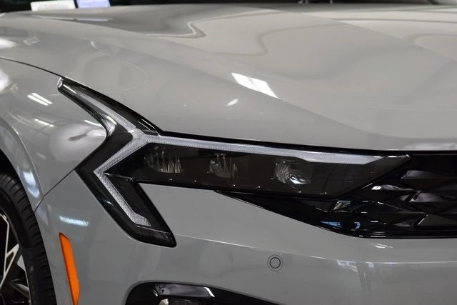2025 Kia Optima/K5 - Image 12 of 12