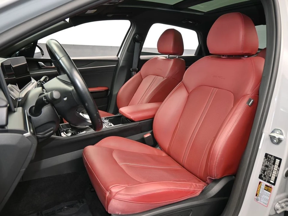 2025 Kia Optima/K5 - Image 10 of 12