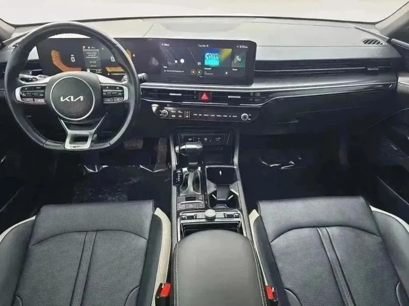 2025 Kia Optima/K5 - Image 10 of 12