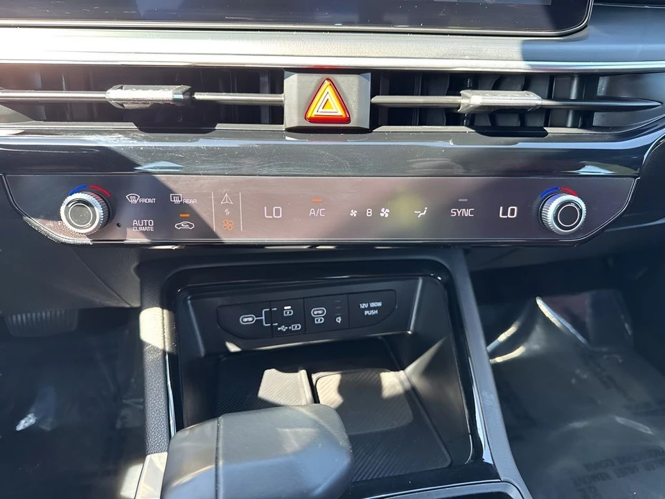 2025 Kia Optima/K5 - Image 19 of 21
