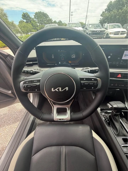 2025 Kia Optima/K5 - Image 12 of 20