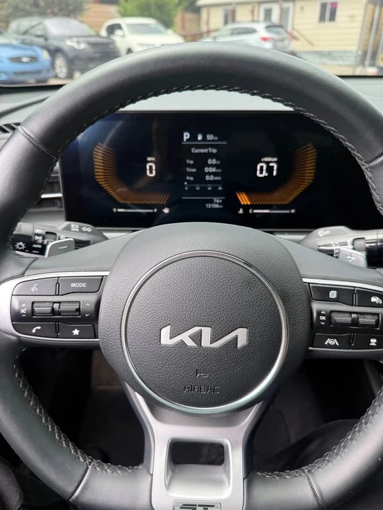2025 Kia Optima/K5 - Image 9 of 17