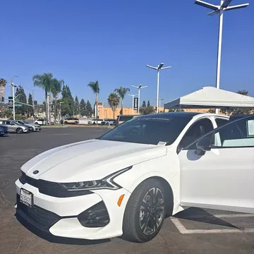 2025 Kia K5 GT Sedan 4D