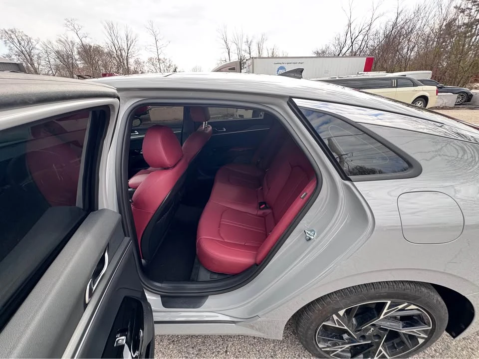 2025 Kia Optima/K5 - Image 12 of 17
