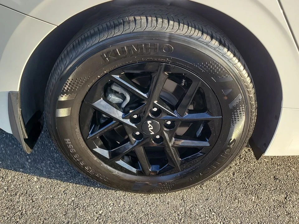 2025 Kia Optima/K5 - Image 5 of 12