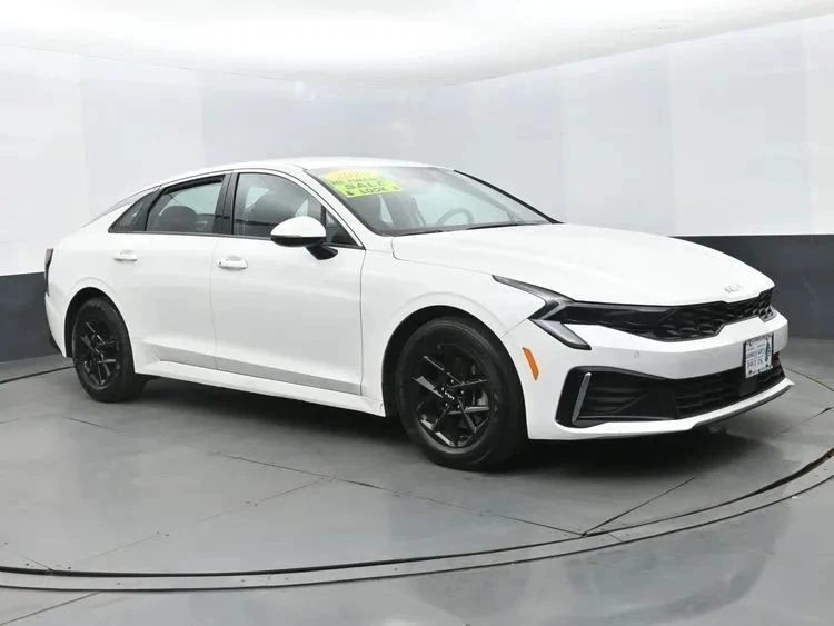 2025 Kia Optima/K5 - Image 2 of 12