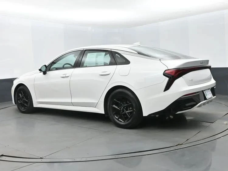 2025 Kia Optima/K5 - Image 9 of 12