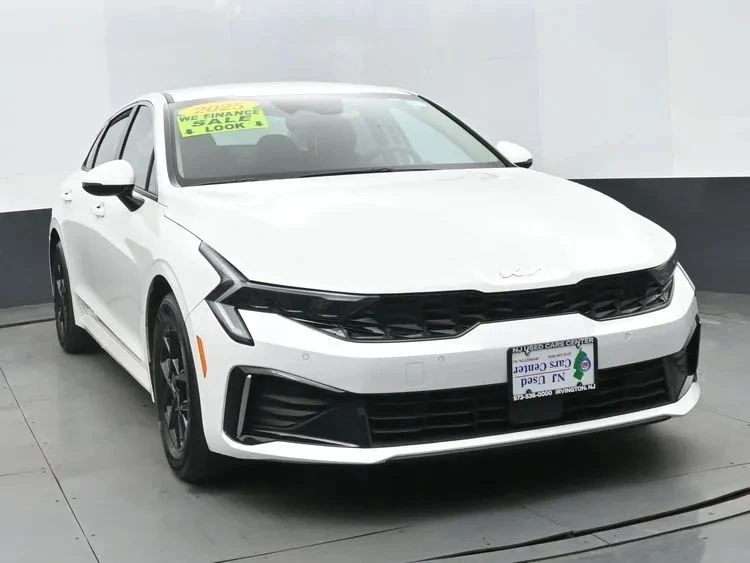 2025 Kia Optima/K5 - Image 3 of 12