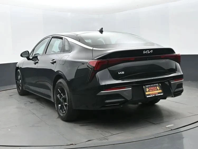 2025 Kia Optima/K5 - Image 9 of 12