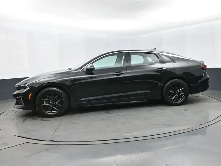 2025 Kia Optima/K5 - Image 5 of 12