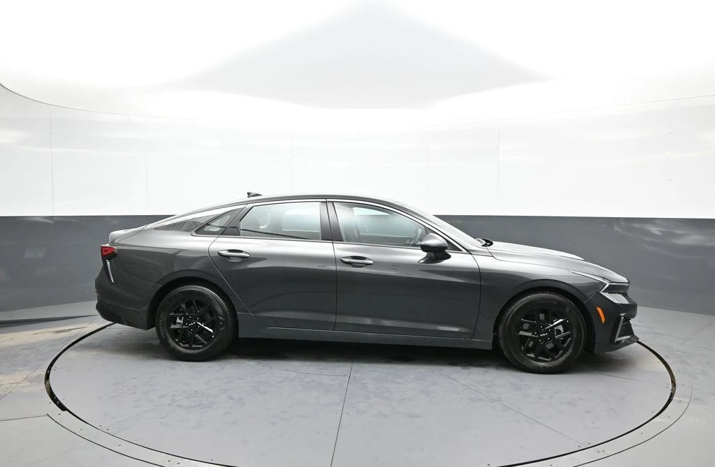 2025 Kia Optima/K5 - Image 5 of 12