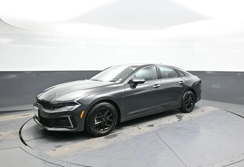 2025 Kia Optima/K5 - Image 10 of 12